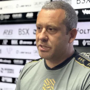 Raul Cabral projeta mudanças no Figueirense