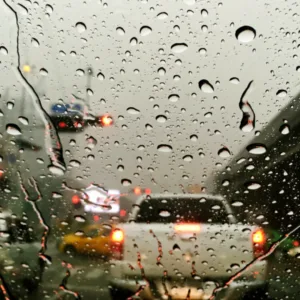 SC terá calor intenso e temporais com chuva forte nesta quinta