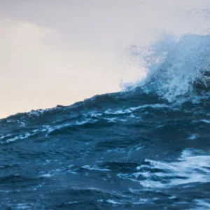 SC terá manhã fria, chance de chuva e mar agitado nesta sexta-feira (10)