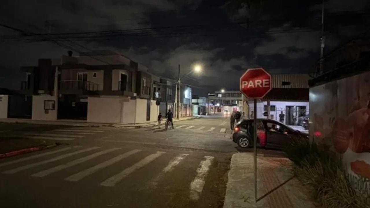 Acidente entre duas motos deixa mulher morta em Itajaí