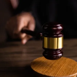 Avô é condenado por estupro contra o próprio neto em SC