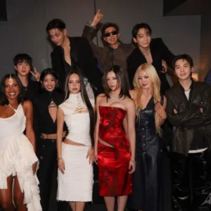BTS, KATSEYE, TWICE e ‘Guerreiras do K-pop’ brilham no American Music Awards 2026