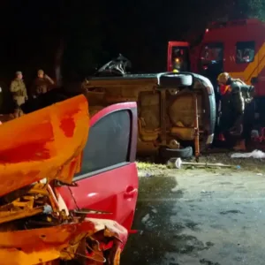 Batida violenta deixa dois mortos e uma criança ferida em Criciúma