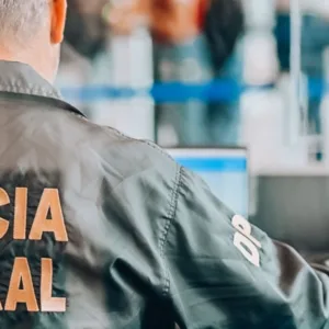 Brasileiro foragido há seis anos por crime em Florianópolis é extraditado da Itália
