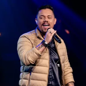 Cantor sertanejo é encontrado morto dentro de casa