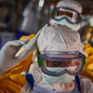 'Cessar-fogo imediato', pede OMS para conter Ebola no Congo