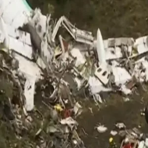 Chapecoense é condenada a indenizar família de jornalista morto em acidente aéreo de 2016