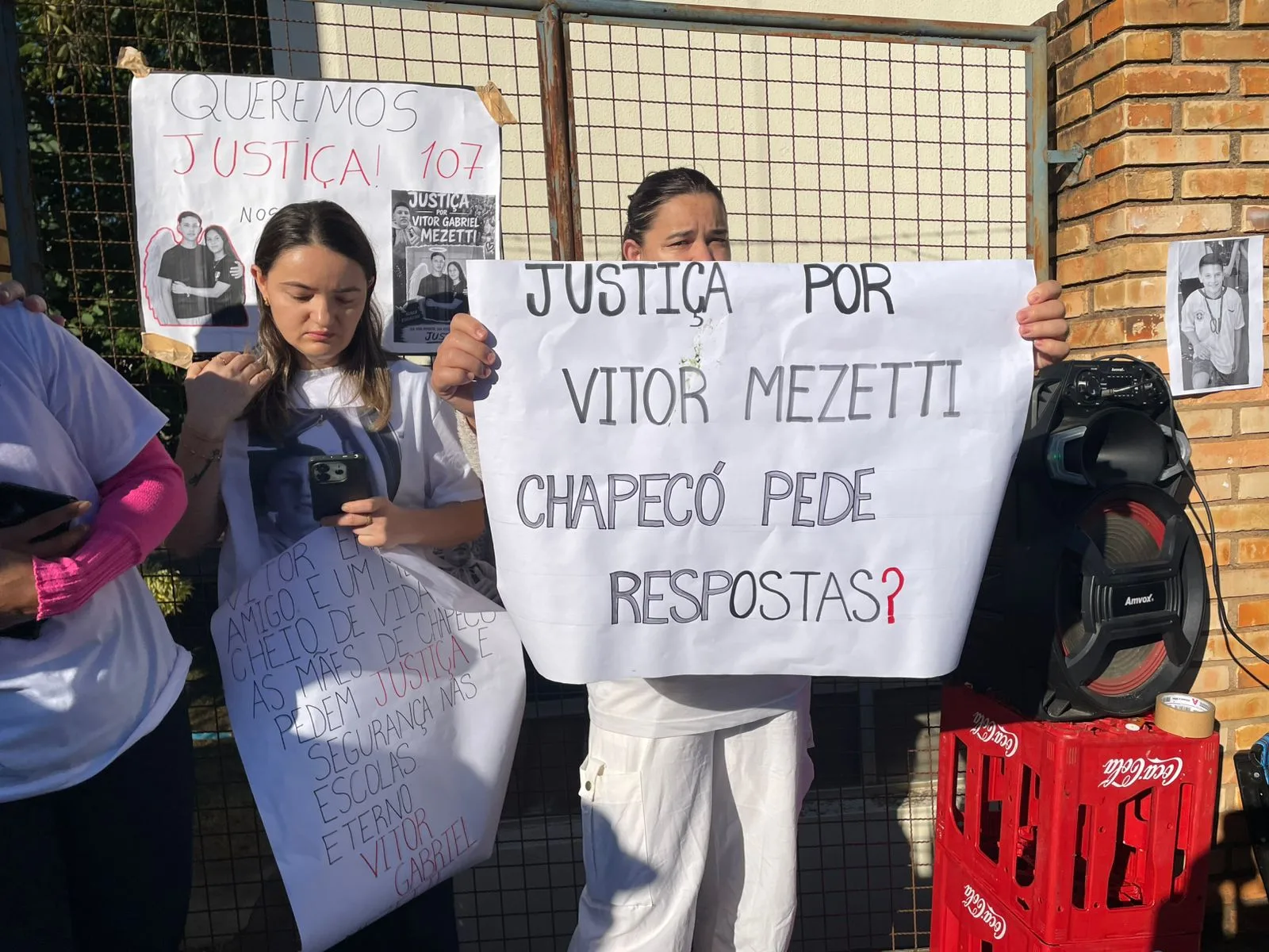 Família e amigos pedem justiça após morte de estudante esfaqueado em SC (1)