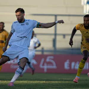 Figueirense vence Amazonas fora de casa e sobe na tabela