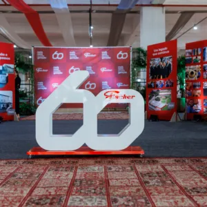Fischer comemora 60 anos com celebração e reconhecimento a colaboradores