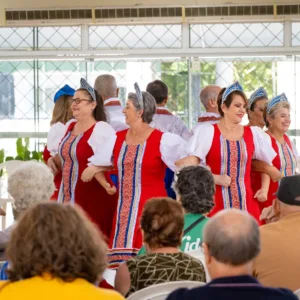 Florianópolis e Palhoça recebem apresentações gratuitas do Projeto Movimento 60+