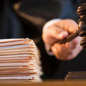 Homem é condenado por tentar matar esposa a facadas em Lages