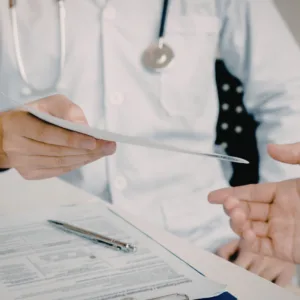 Hospital que mantinha pacientes como internados mesmo após alta é suspeito de fraude em SC