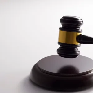 Motorista bêbado que atropelou homem em calçada é condenado em SC