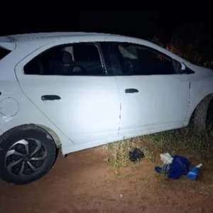 Motorista de aplicativo é esfaqueado por passageiros em SC