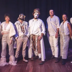O Teatro Mágico realiza show em Florianópolis