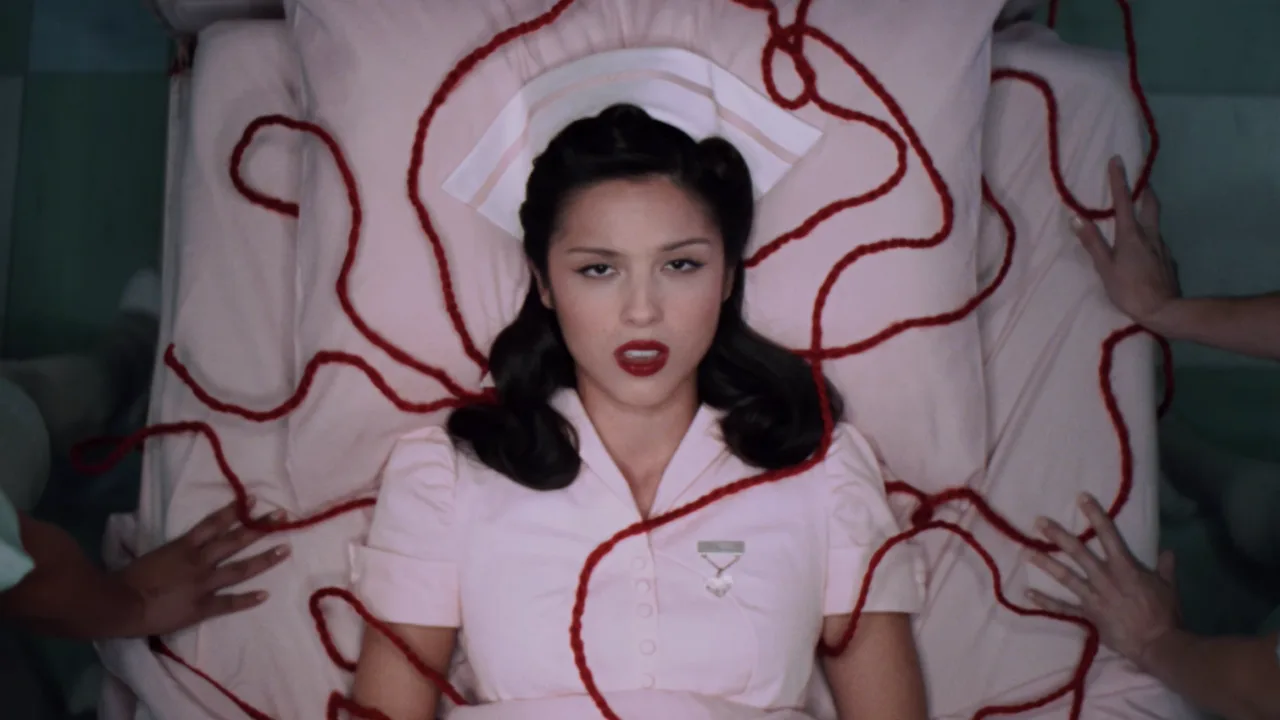 Olivia Rodrigo lança “The Cure” e agita web