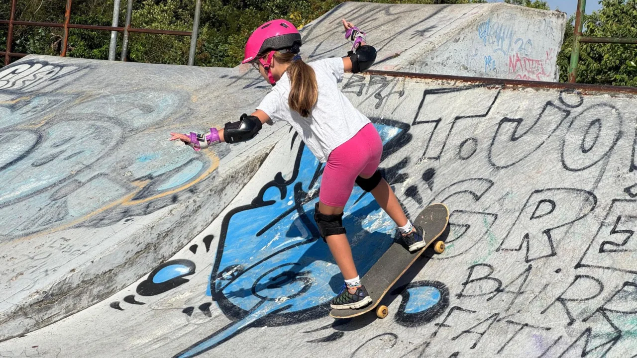 Projeto da UFSC oferece aulas gratuitas de skate em Florianópolis