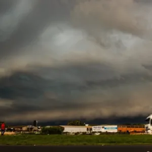 RS registra chuva acima de 200 mm e ventos de até 106 kmh - Imagem: Douglas Cunha/ MetSul