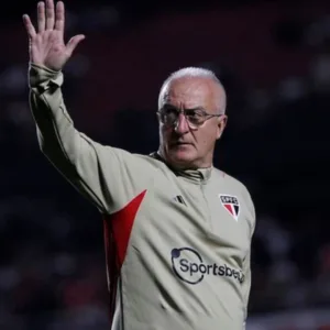 São Paulo demite Roger e mira Dorival Júnior.| Foto: Divulgação SBT Sports/Reprodução