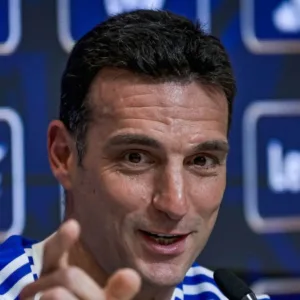 Scaloni admite dúvidas antes da convocação da Argentina.| Foto: Divulgação SBT Sports / Reprodução