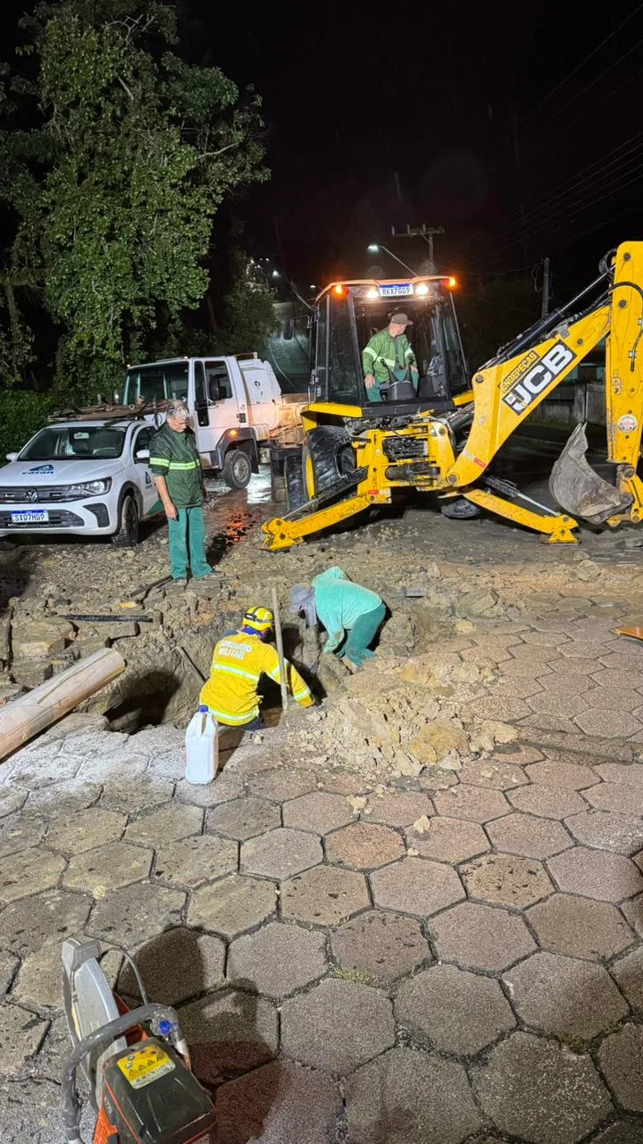 Trabalhador fica soterrado em vala e apresenta sinais de hipotermia em SC