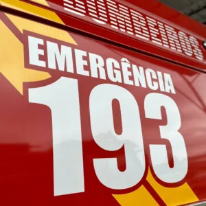 Trabalhador morre após ter cabeça prensada por máquina em metalúrgica de SC