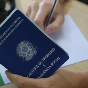 Veja onde estão as mais de 8,5 mil vagas de emprego em SC