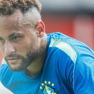 Ancelotti explica ausência de Neymar contra o Japão