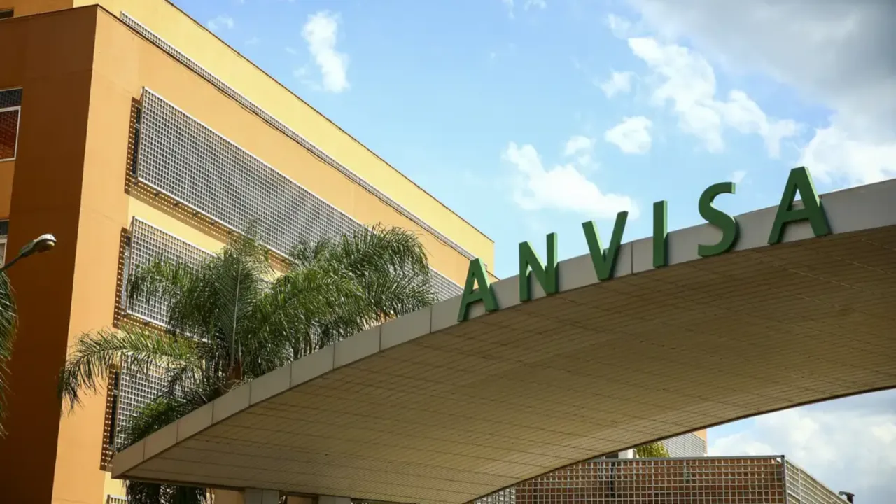 Anvisa suspende remédios para pressão e câncer; veja lotes
