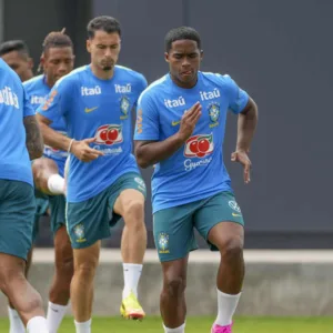 Brasil faz penúltimo treino antes da estreia na Copa| Foto: Rafael Ribeiro/ CBF / Divulgação /Reprodução