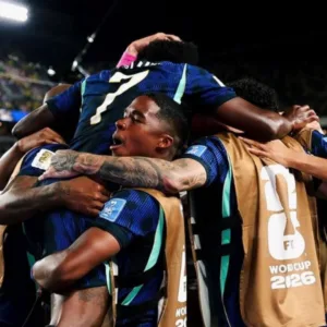 Brasil marca 3 gols e leva a melhor em jogo contra o Haiti
