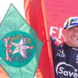Catarinense realiza sonho e acelera em Le Mans pela Porsche Cup Brasil