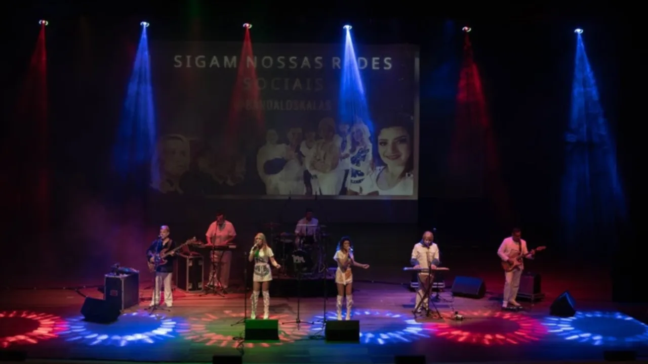 Chapecó recebe show com tributos a Elvis e ABBA