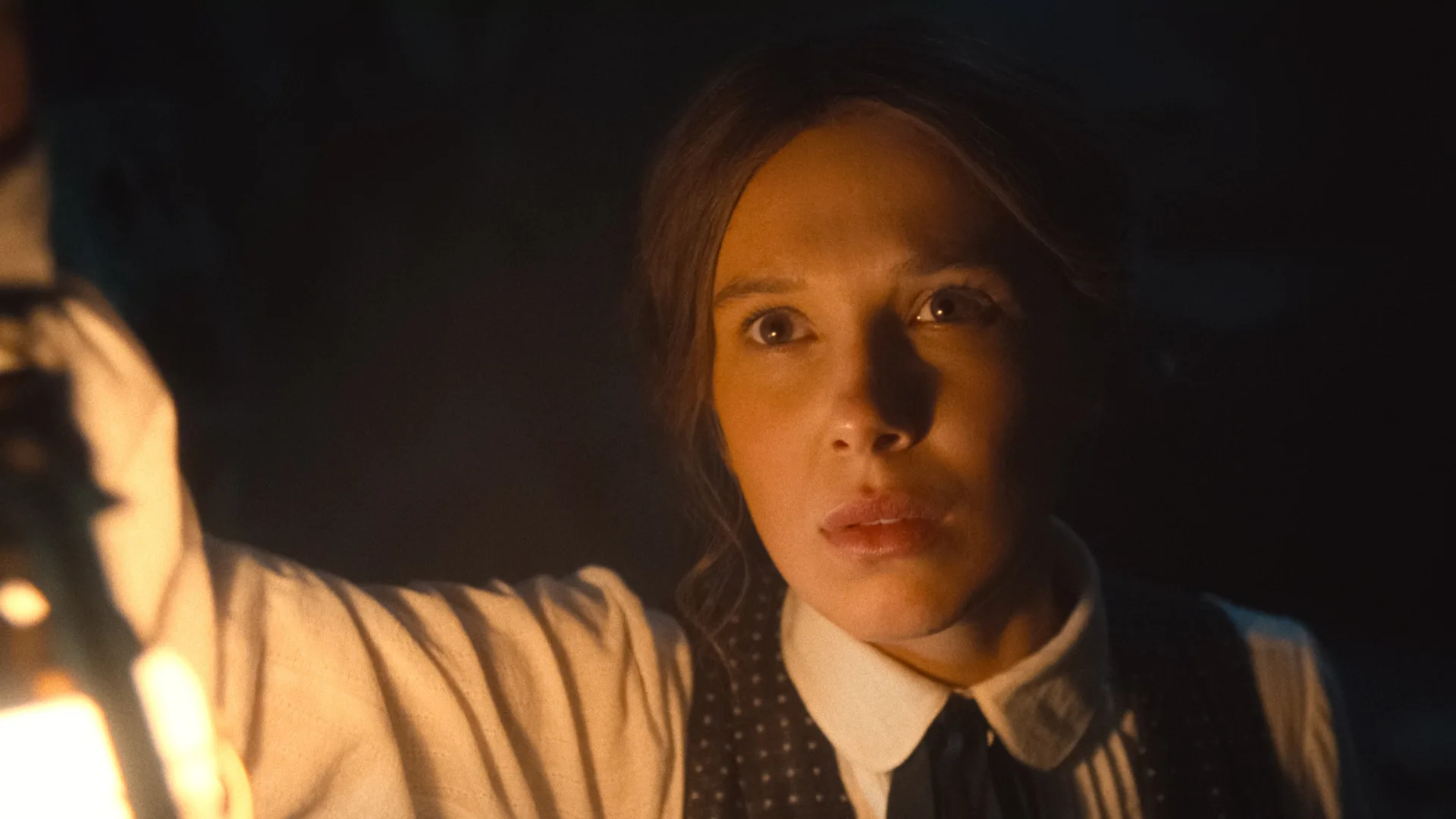 Com Millie Bobby Brown, Enola Holmes 3 ganha trailer oficial (4)