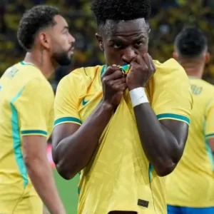 Com duas alterações, Ancelotti define escalação do Brasil para enfrentar o Haiti