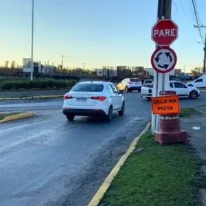 Defesa Civil aplica sal em pistas de Lages para evitar gelo