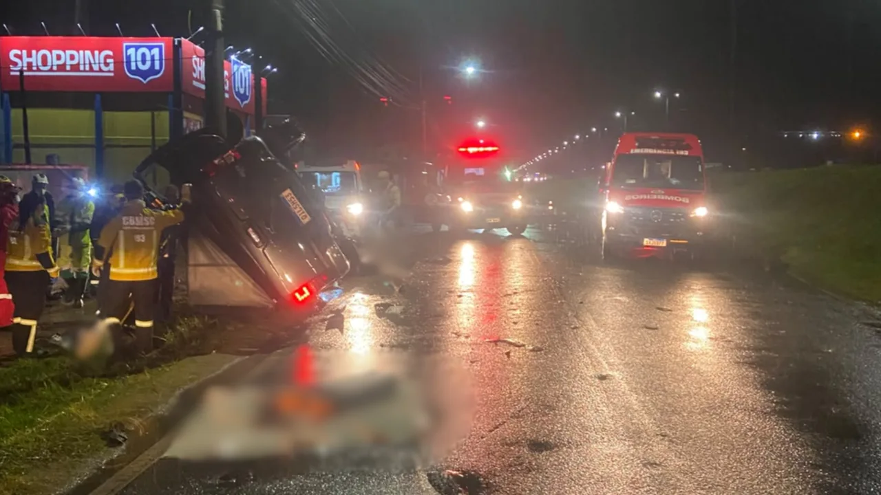 Duas jovens morrem após saída de pista na BR-101 em SC