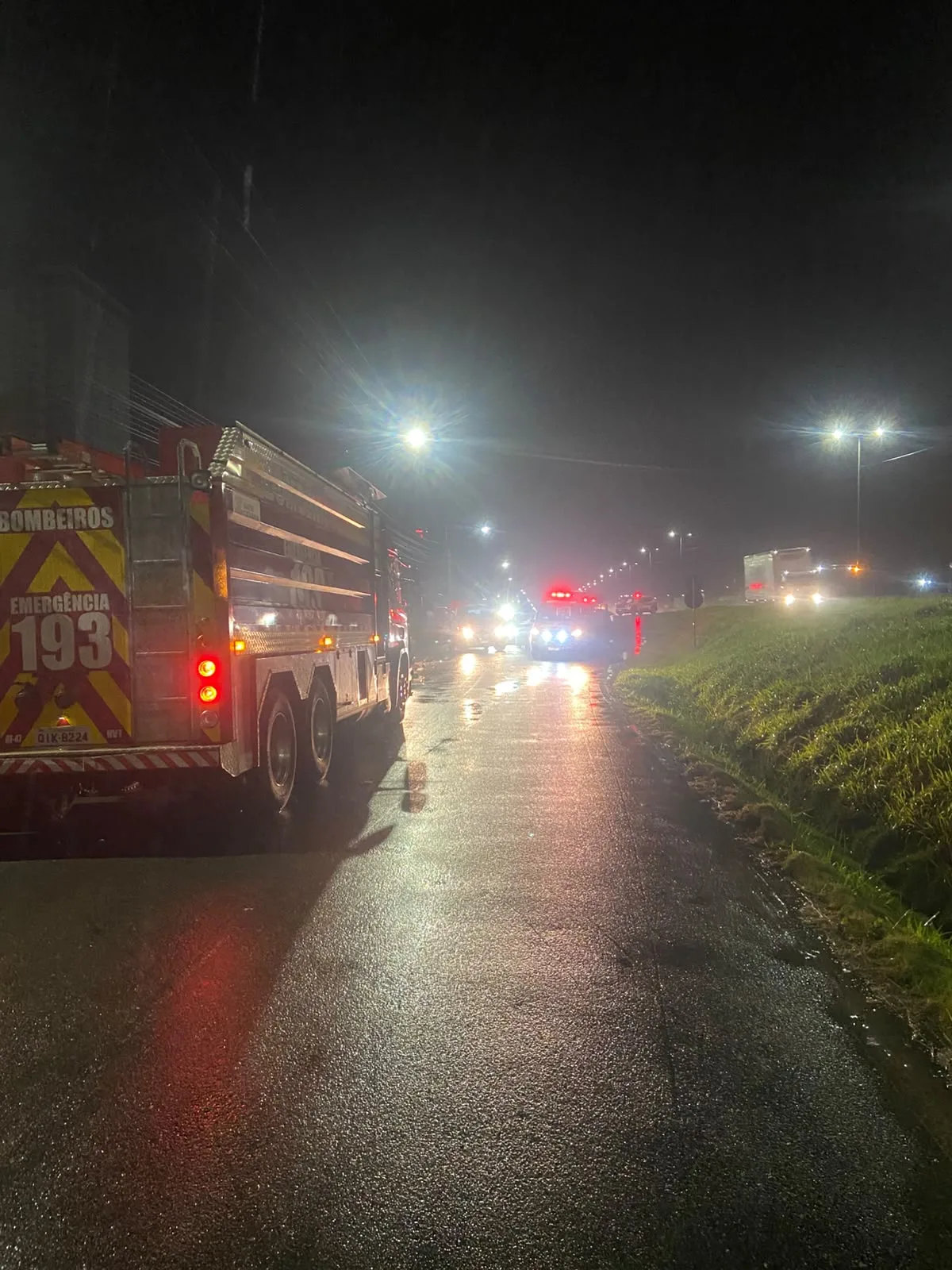 Duas jovens morrem após saída de pista na BR-101 em SC
