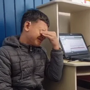 Em SC, reação de adolescente ao ouvir novamente emociona internautas