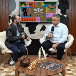Em conversa com Upiara Boschi, João Rodrigues projeta disputa pelo governo de SC