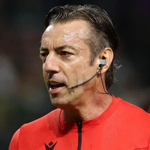 Fifa escala Raphael Claus para Espanha x Arábia Saudita.| Foto: Divulgação SBT Sports / Reprodução