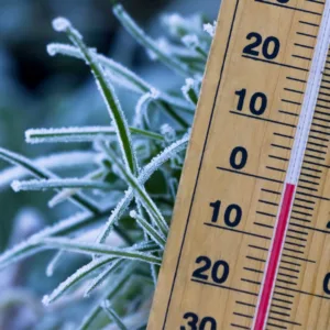 Frio se intensifica em SC nesta terça-feira (23) com mínimas de até -4°C e risco de geada | Foto: Canva