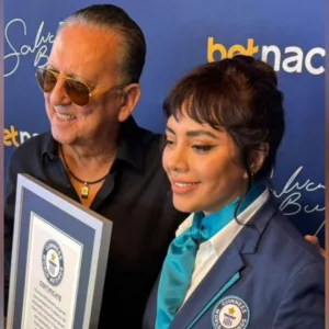 Galvão Bueno entra para o Guinness Book por narrar 148 jogos de Copa