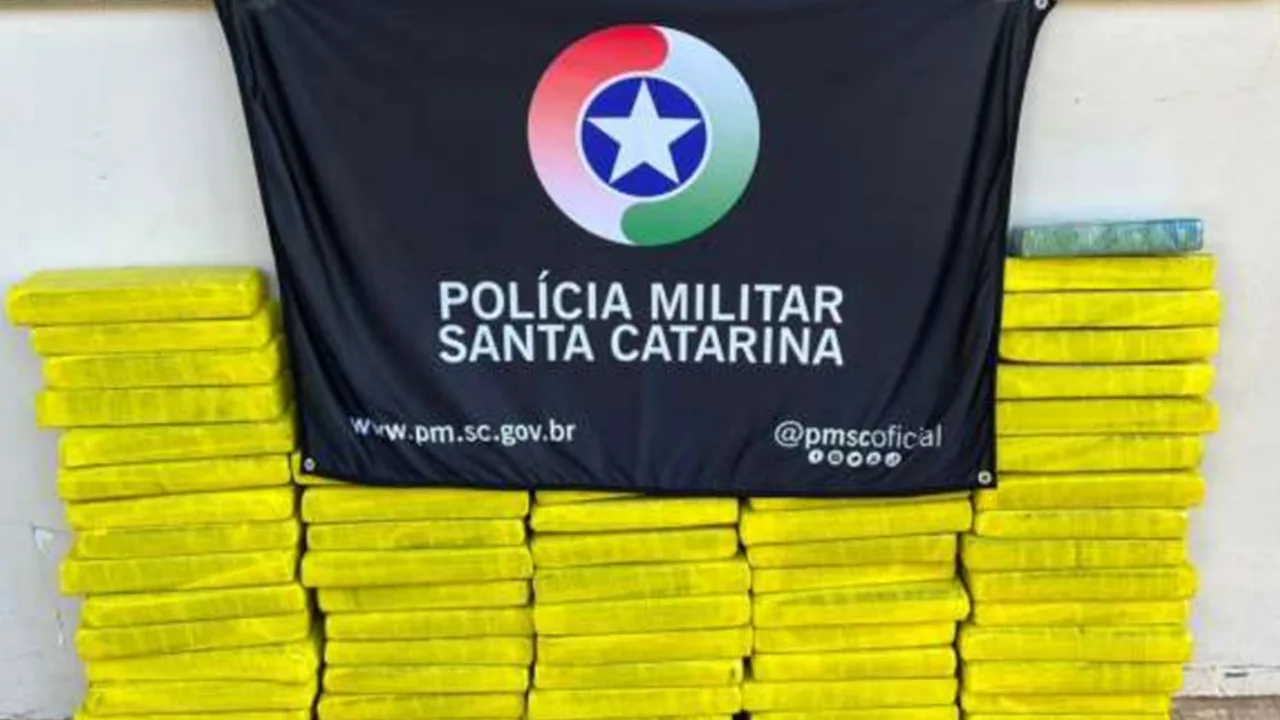Homem é preso com 50 kg de maconha após perseguição policial