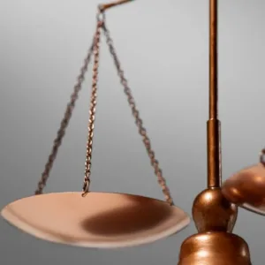 Homem que cegou companheira com facada no olho é condenado a mais de 35 anos em SC