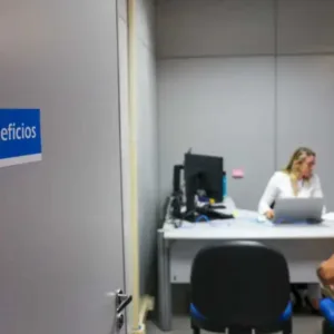 INSS e Desenrola em Floripa saiba como ter atendimento grátis | Foto: Fabio Rodrigues-Pozzebom