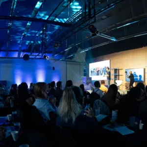 Inova+Ação debate inteligência artificial, experiência do cliente e futuro das empresas