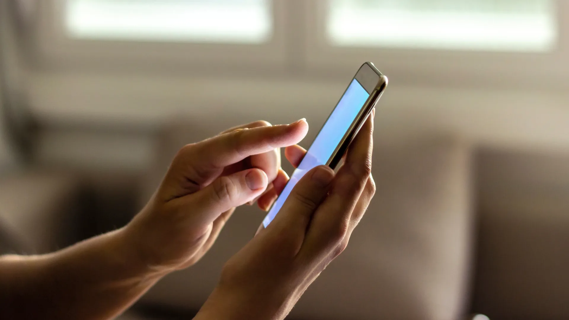 Reclamações sobre as redes sociais da Meta começaram na manhã desta sexta (12)

