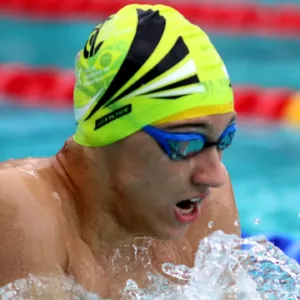 Lageano Gabriel Nerbass conquista título brasileiro na natação juvenil